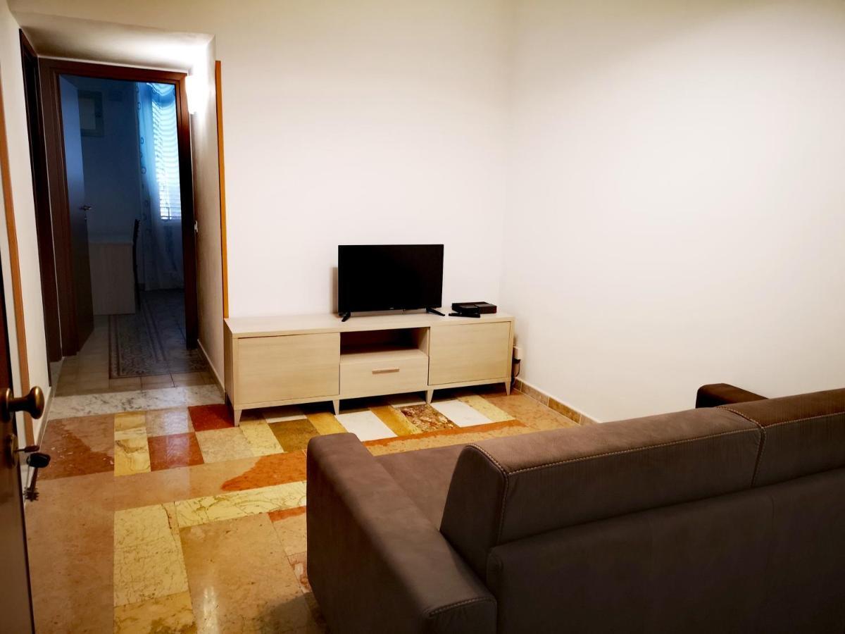 I Babbaluci Apartment Palermo Luaran gambar